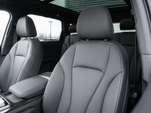 New 2026 Audi Q7 Premium Plus image 25