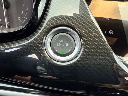 New 2025 Cadillac XT6 Sport w/ Technology Package image 30