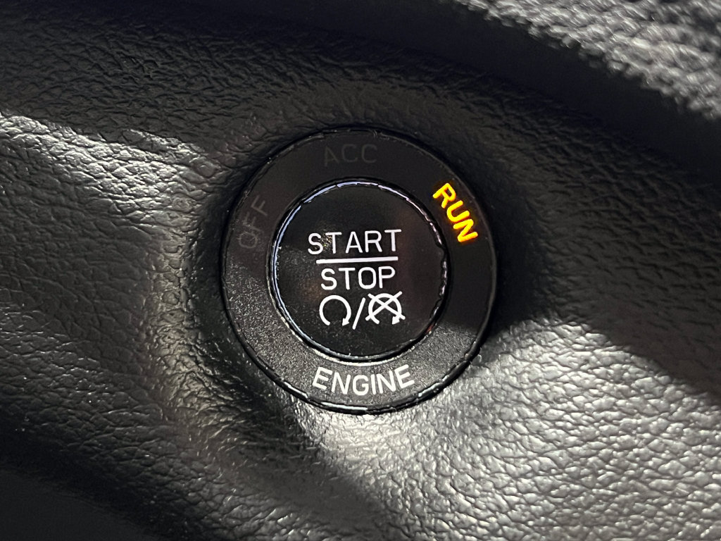 Used 2014 Jeep Cherokee Latitude FWD image 22