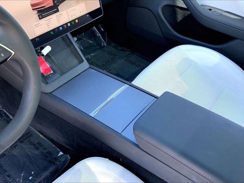 Used 2024 Tesla Model 3 Standard Range RWD image 15