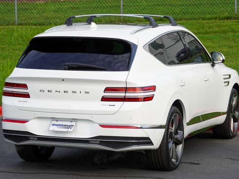 Used 2025 Genesis GV80 3.5T Prestige AWD/4WD image 9