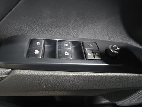 Used 2020 Toyota Camry XSE FWD image 27