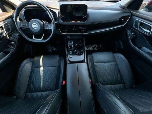 Used 2021 Nissan Rogue Platinum image 34