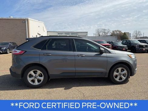 Certified 2021 Ford Edge SE image 13