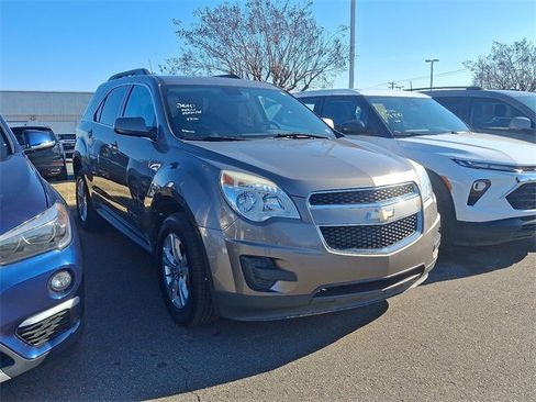 Used 2010 Chevrolet Equinox LT w/ Vehicle Interface Package image 3