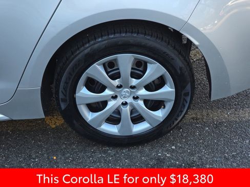 Used 2024 Toyota Corolla LE image 38