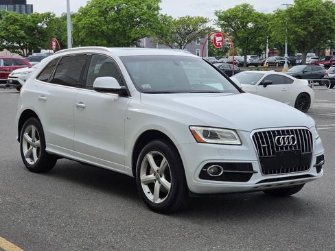 Used 2017 Audi Q5 2.0T Premium Plus w/ Technology Package AWD/4WD image 3