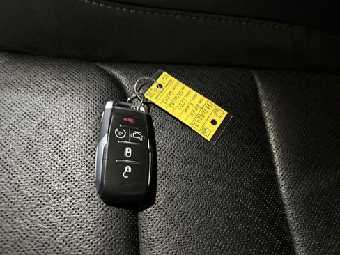 Used 2022 RAM 1500 Laramie image 13