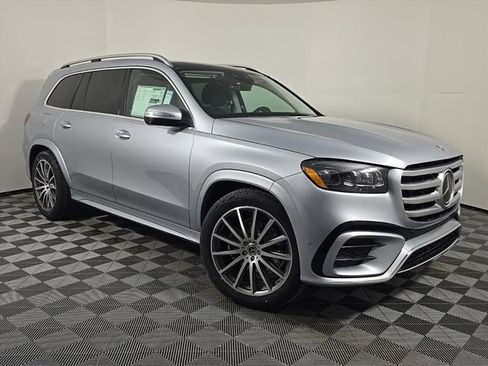 New 2026 Mercedes-Benz GLS 450 4MATIC image 9