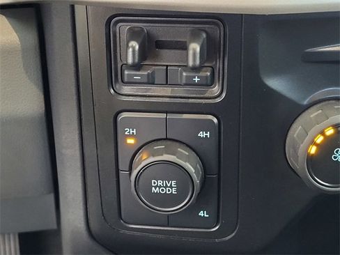 Used 2024 Ford F250 XLT image 13