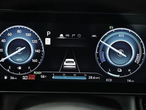 New 2025 Hyundai Elantra SEL image 10