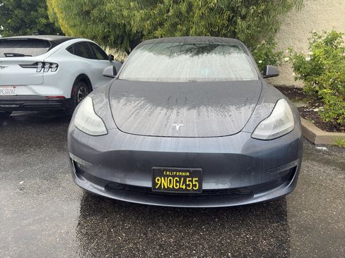 Used 2021 Tesla Model 3 Long Range image 3