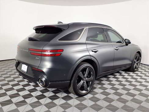 Used 2024 Genesis GV70 2.5T w/ Sport Prestige Package image 4