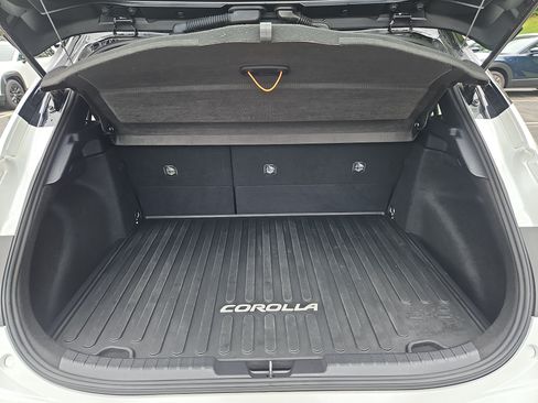Used 2021 Toyota Corolla XSE FWD image 29