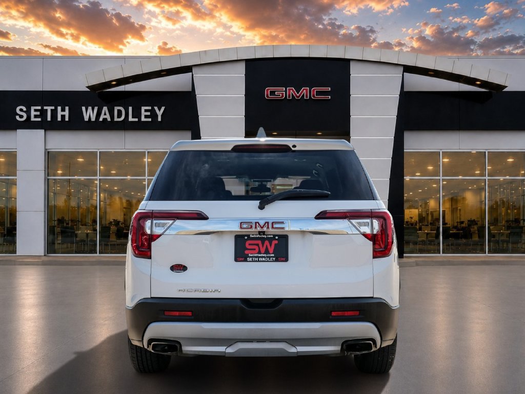 Used 2023 GMC Acadia SLE w/ LPO, Floor Liner Package FWD image 6