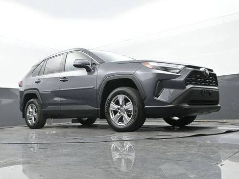 Used 2022 Toyota RAV4 XLE w/ Convenience Package FWD image 26