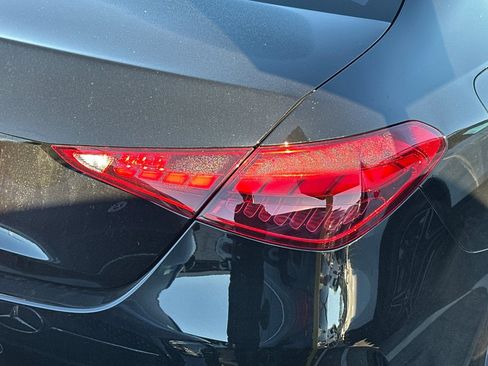 Used 2025 Mercedes-Benz C 300 Sedan image 14
