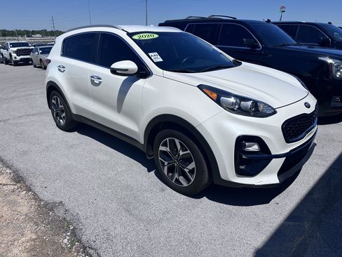 Used 2020 Kia Sportage EX FWD image 5