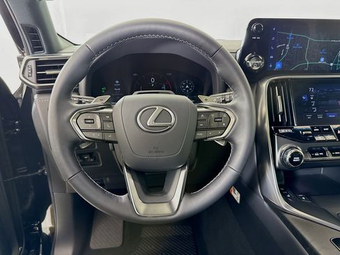 Used 2026 Lexus LX 700h Overtrail image 12