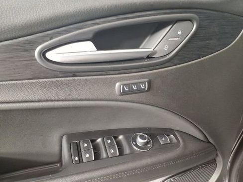 Used 2024 Alfa Romeo Stelvio Sprint image 18