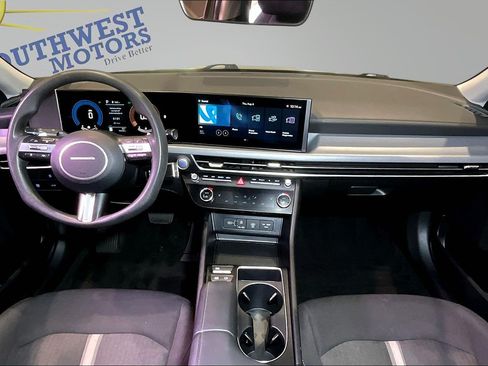 Used 2025 Hyundai Sonata SEL FWD image 7