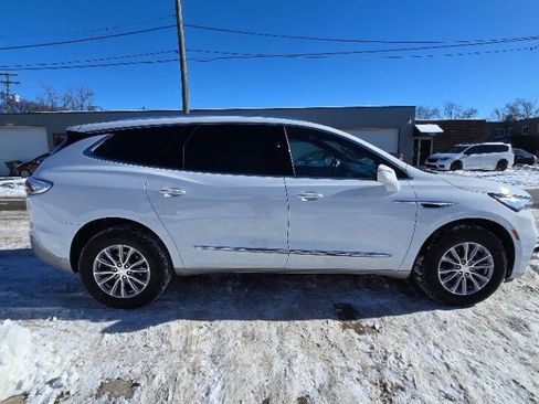 Used 2022 Buick Enclave Essence w/ Trailering Package, 5000 lbs. image 11