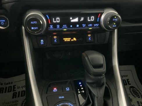 Used 2021 Toyota RAV4 XLE w/ XLE Grade Weather Package AWD/4WD image 30