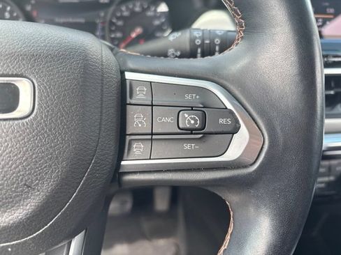 Used 2022 Jeep Compass Limited AWD/4WD image 16