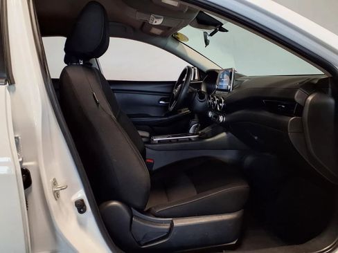 Used 2025 Nissan Sentra SV image 10