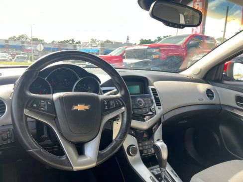 Used 2012 Chevrolet Cruze LT FWD image 15