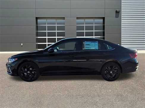 New 2026 Volkswagen Jetta SE image 4