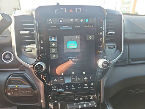 Used 2023 RAM 3500 Laramie AWD/4WD image 17