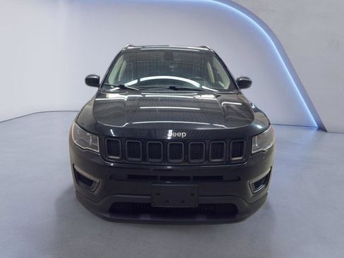 Used 2018 Jeep Compass Sport w/ Cold Weather Group AWD/4WD image 2