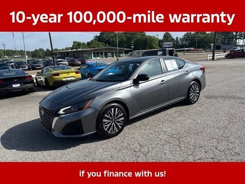 Used 2025 Nissan Altima 2.5 SV FWD image 5