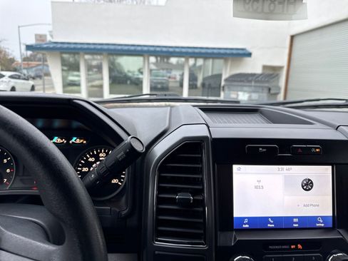 Used 2020 Ford F150 XLT image 17