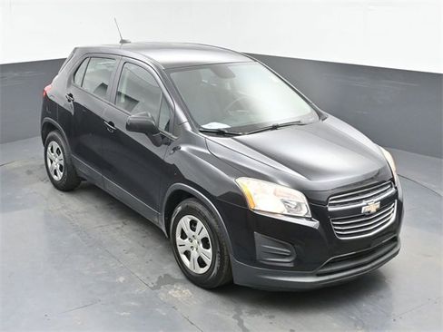 Used 2015 Chevrolet Trax LS w/ LPO, Cargo Package image 34