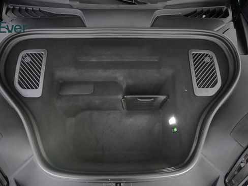Used 2025 Porsche Macan Electric RWD image 28