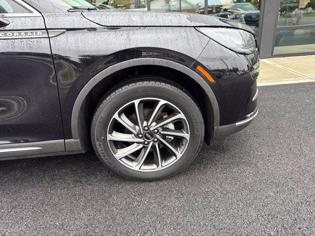 Used 2023 Lincoln Corsair AWD w/ Equipment Group 101A image 13