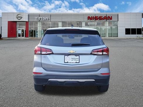 Used 2024 Chevrolet Equinox LT FWD image 5