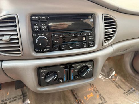 Used 2003 Buick Century Custom w/ Preferred Equipment Group 1SB image 36