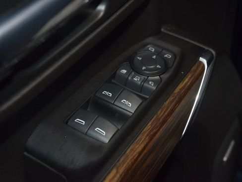 Used 2022 Chevrolet Silverado 3500 High Country image 49