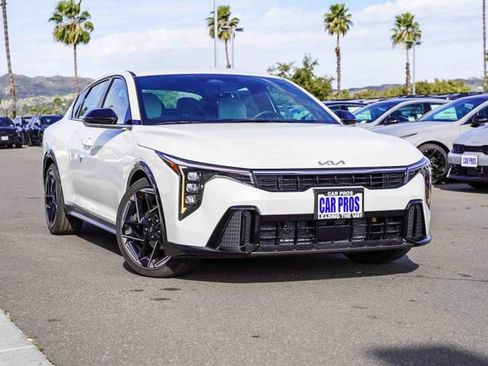 New 2026 Kia K4 GT-Line image 2