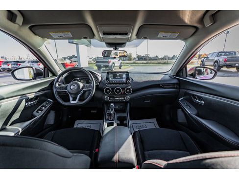 Used 2024 Nissan Sentra SR image 10