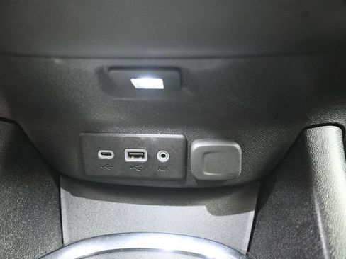 Used 2025 Chevrolet Malibu LT FWD image 30