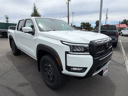 New 2026 Nissan Frontier PRO-4X w/ Tow Package AWD/4WD image 2