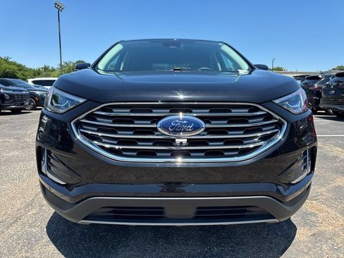 Used 2024 Ford Edge Titanium w/ Equipment Group 301A AWD/4WD image 2