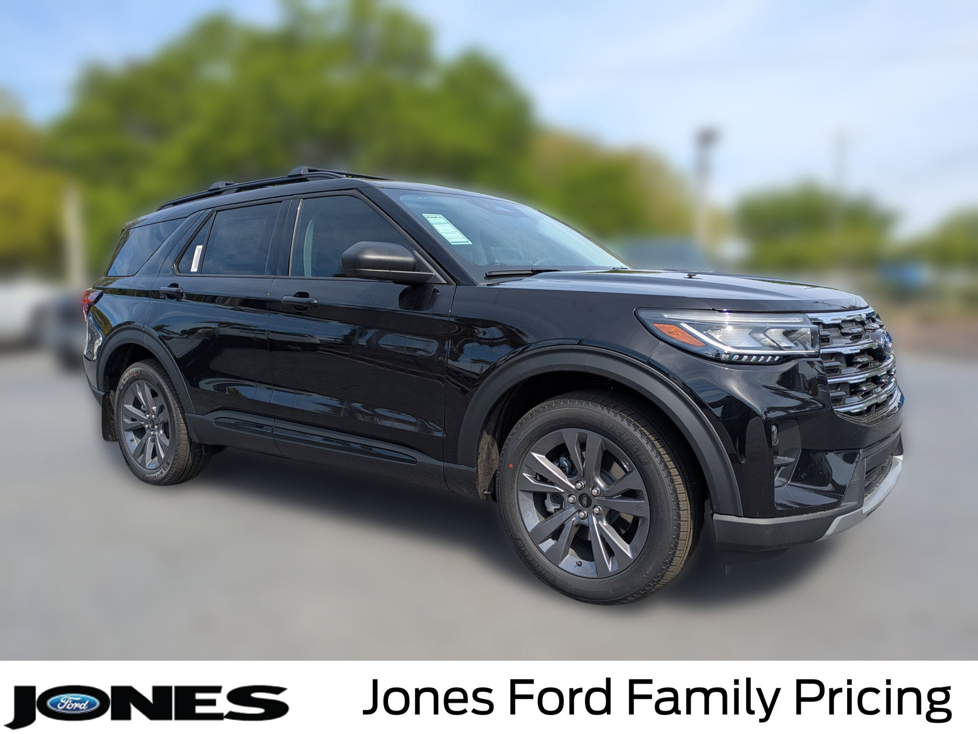 New 2026 Ford Explorer Active w/ Active Comfort Package AWD/4WD image 2
