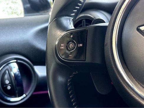 Used 2023 MINI Cooper S FWD image 17