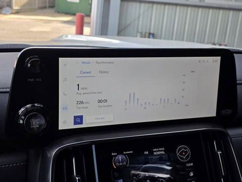 New 2026 Lexus LX 600 4WD w/ Luxury Package image 22