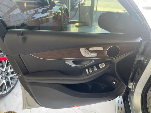 Used 2021 Mercedes-Benz GLC 300 4MATIC image 8